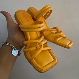 Savanna Circus NY Heels